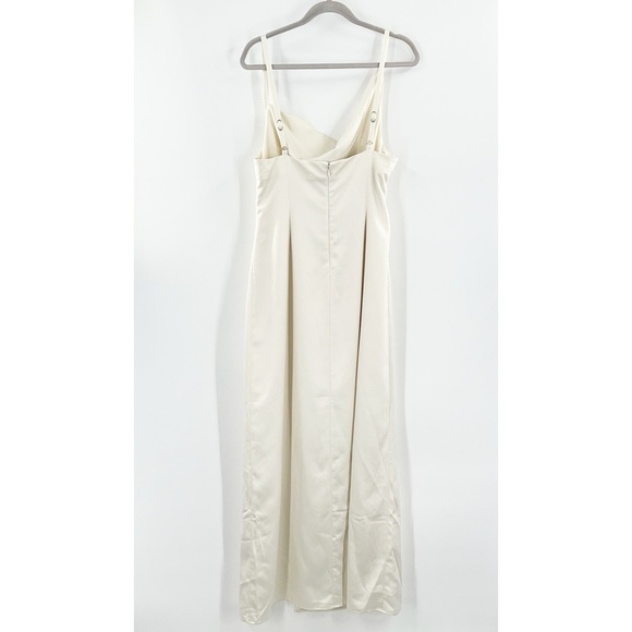 Camila Coelho NWT Reyna Maxi Dress in Pearl White size Large Revolve - Picture 4 of 8